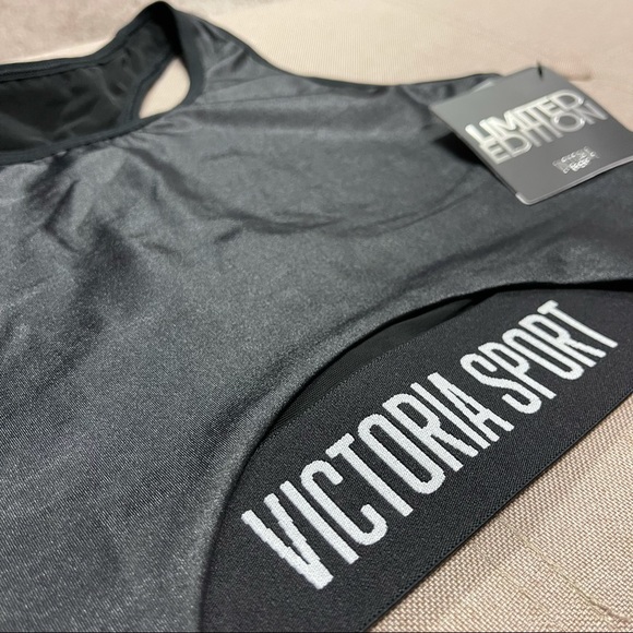 ⛔️SOLD⛔️LimitedEdition Victoria Secret HighNeck Sports Bra - Picture 7 of 9
